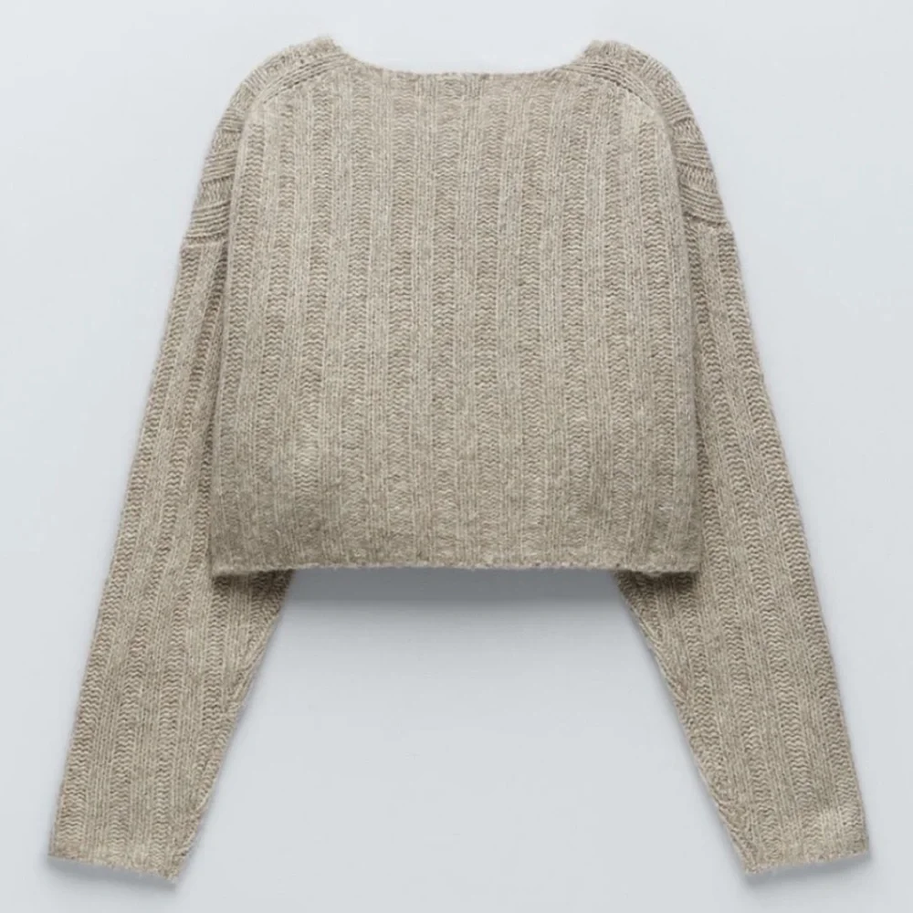 Zara Wool Blend Ribbed V-Neck Sweater Cream Cropped Knit Cozy Size M